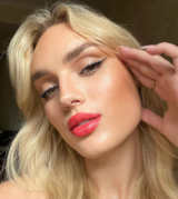 * Suzy SJ Satin Luxe Formula 