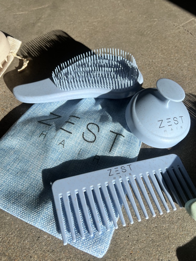 Zest Detangle Brush  - BLUE 