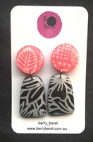 Berry Beret - Black & White Print with Pink Printed Circle Stud