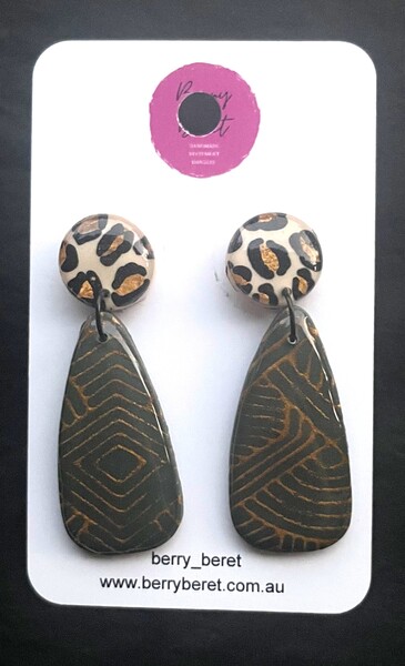Berry Beret - Gold Pattern with Leopard Print Circle Stud