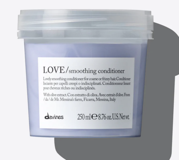 ESSENTIALS / Love Smoothing Conditioner