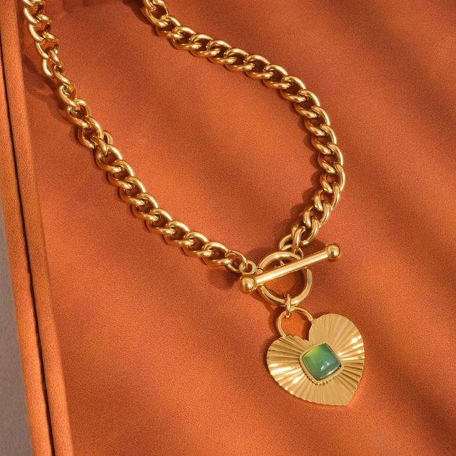 FR Apres Green Heart Necklace