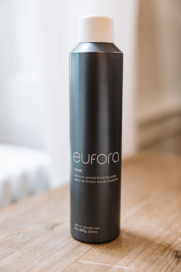 Tame medium hold finishing spray