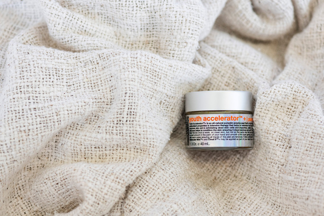 YOUTH ACCELERATOR+ l pumpkin enzyme peel