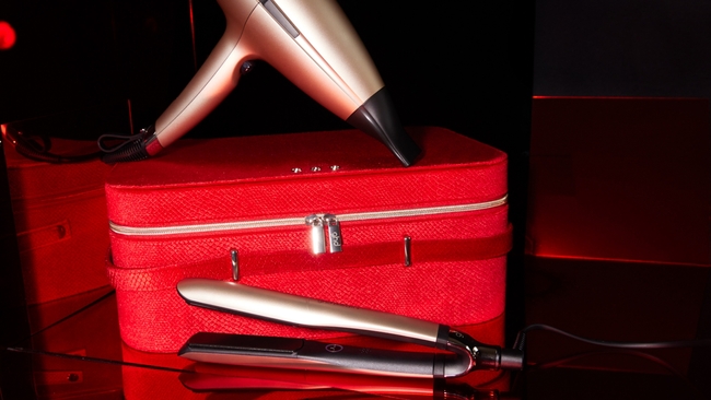                                                                      ghd Deluxe Le Gift Set 