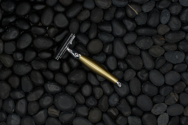 48R Gold Tone Finish 3 piece Safety Razor