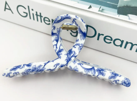 Claw Clip-Blue and White Textured Medium