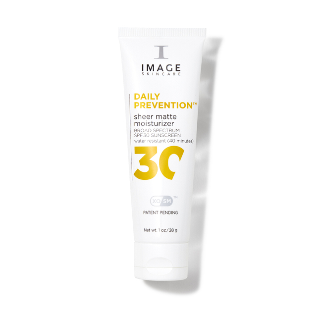 DAILY PREVENTION™ sheer matte moisturizer SPF 30 discovery-size