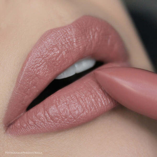 Blushing Nude Lipstick
