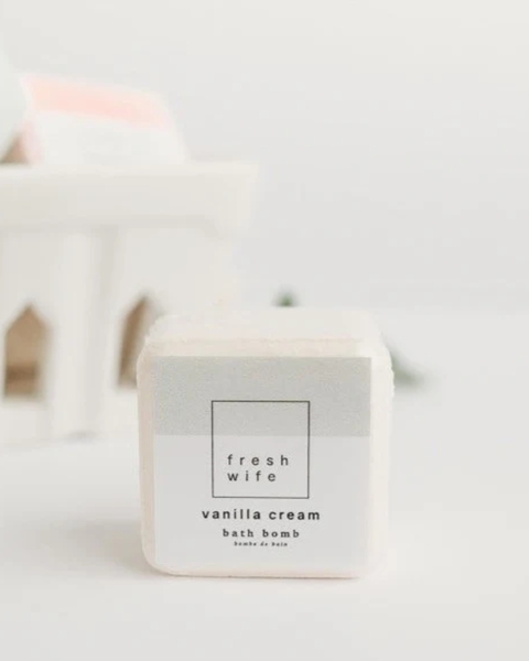 BATH BOMB - VANILLA CREAM 