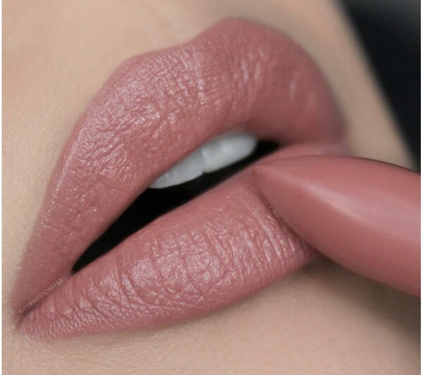 Youngblood Lipstick Blushing Nude 4g