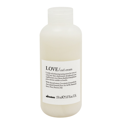 ESSENTIALS Love Curl Cream 150ml