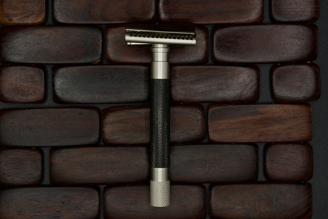 55SL-GR (Semi Slant 3 Piece Sfty Rzr Graphite)