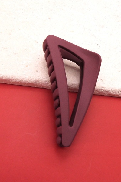 Mauve Triangle Clip