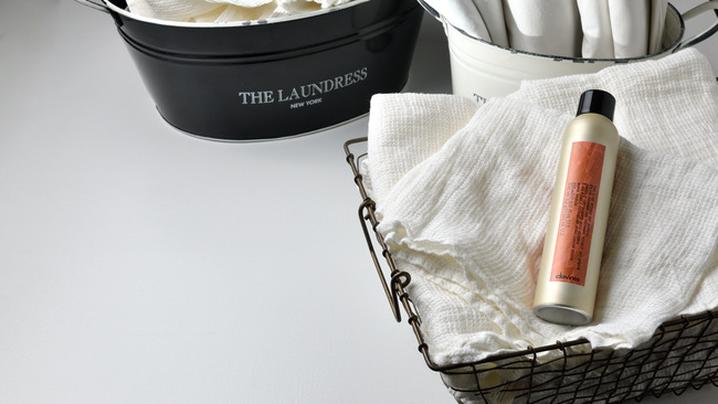 This Is An Invisible Dry Shampoo